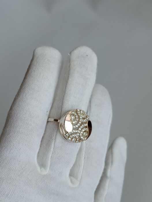 Срібна каблучка з золотими пластинами