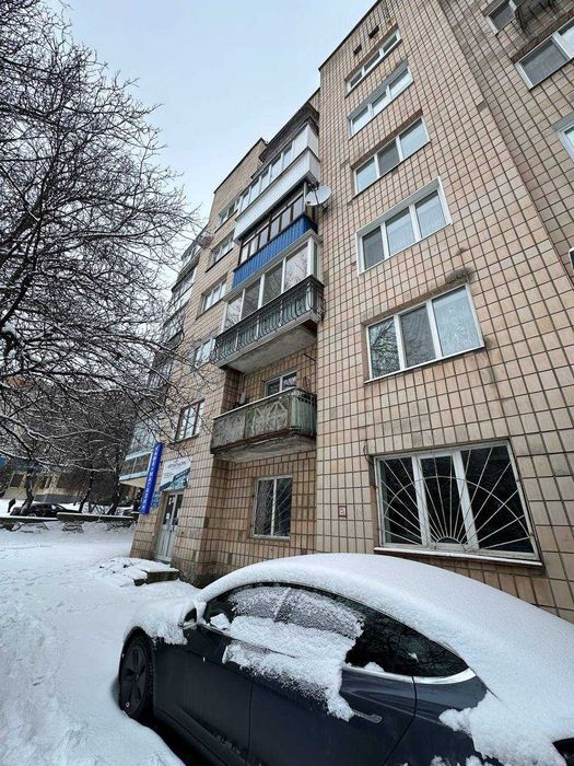 Луцьке Кільце 147м2 Продам приміщення по Соборній з Парковкою