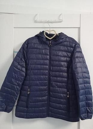 Жіноча демісезонна куртка