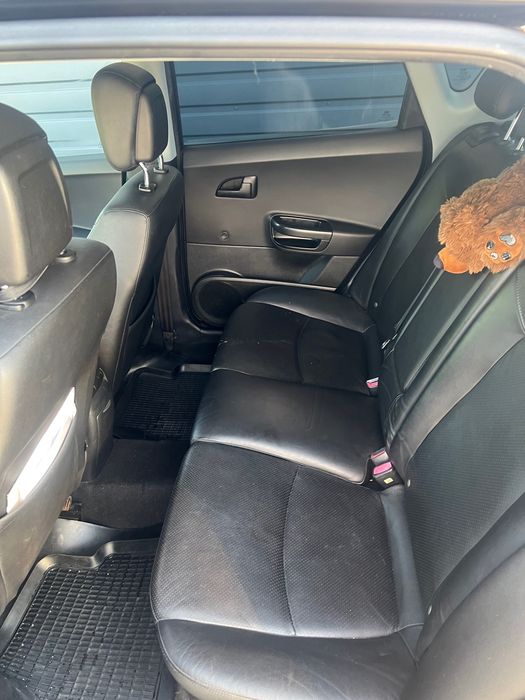Автомобіль Kia CEED