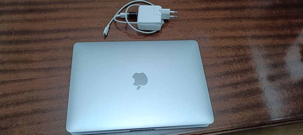MacBook Retina 12 2015 8GB SSD 256GB Monterey Impecável