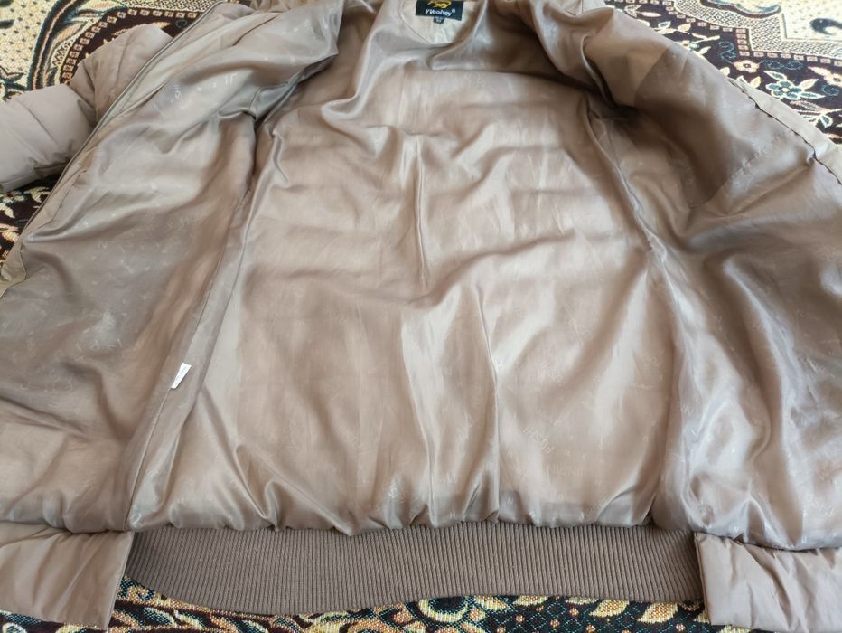 Зимняя куртка р.44-46 женская