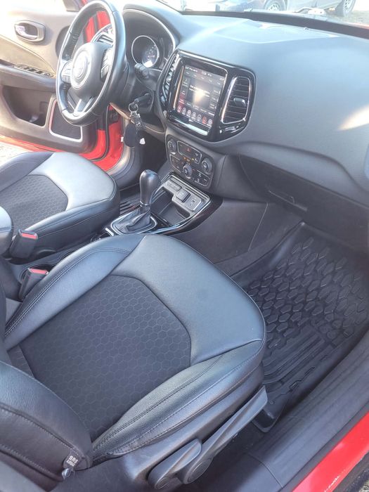 Jeep coompas 1.3 bezyna