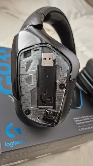 Headset Gaming Logitech G935