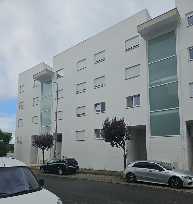 Vendo T3 Duplex em Braga