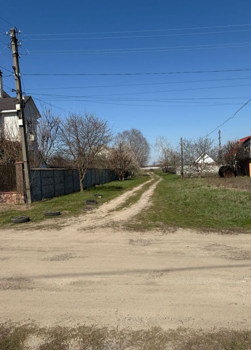 Продаж будинку 300м2  на ділянці 12 соток під оздоблення