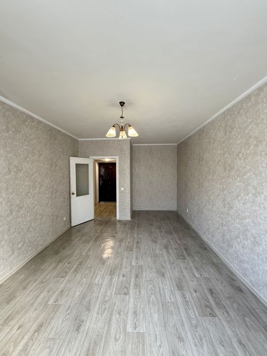 Продається 1 кімнтана квартира на ДВРЗ.Алматинська 39-З.Стара Дарниця.