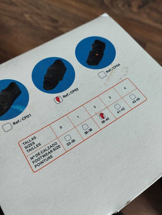 Sapatos Pós-Cirúrgicos (com tacão, 39-40)