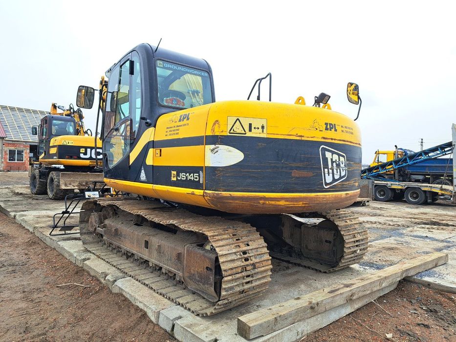 Екскаватор jcb js145