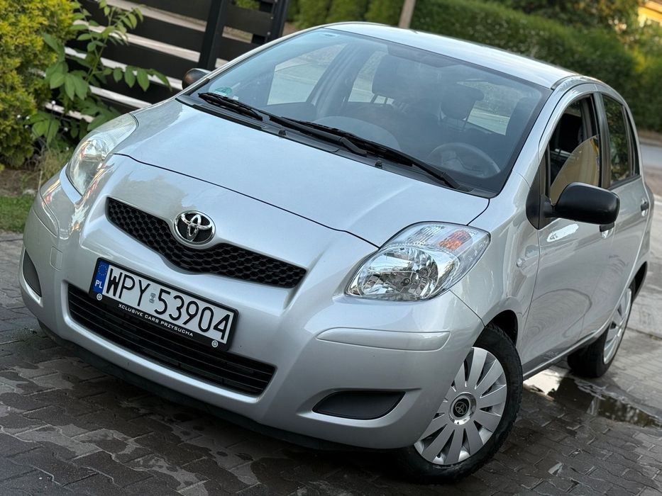 Toyota Yaris 1.3 Benzyna 100KM 6 biegów Klima Tylko 97 tyś km ! 1 ręka