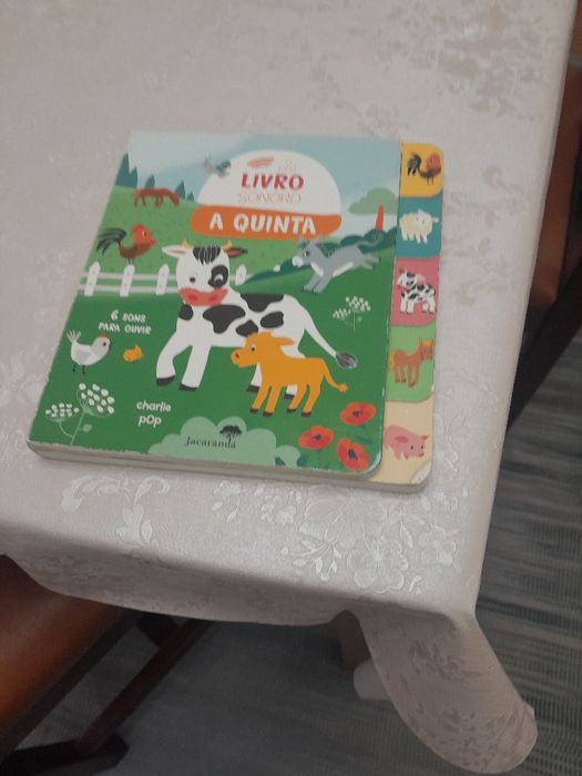 Livros criança  com sons