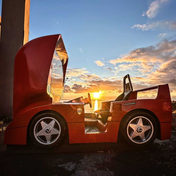 Vendo máquina Arcade Clássica Ferrari F40 – Anos 80/90 – Muito Rara!