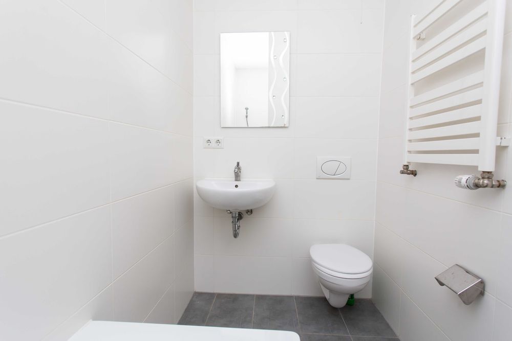 Центр. Хмельницького 6а. 2 кімнати. Власник. Квартира подобово