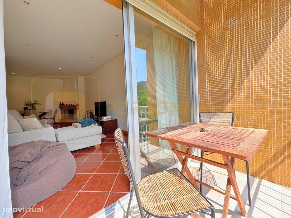 Apt. T2 Centro | Varanda | Lugar de garagem