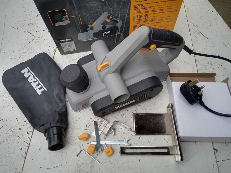 Titan strug ręczny sieciowy 82 mm