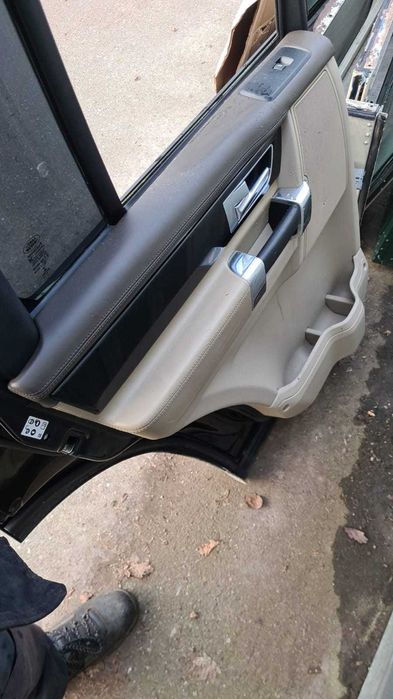 Land Rover Discovery 4 ou 3 Bancos 7 lugares Forras Portas 500€