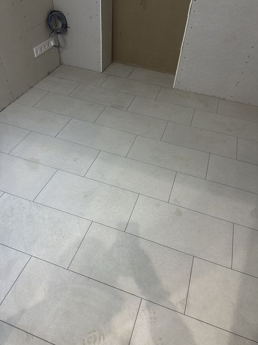 Укладка  керамічної плитки