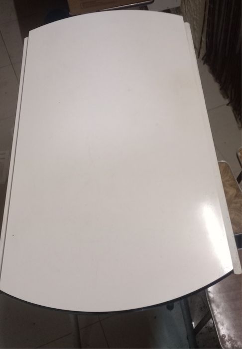 Mesa branca 2 gavetas