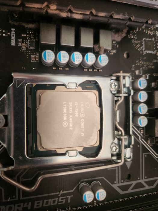 Motherboard H270 com i5 e 16GB RAM