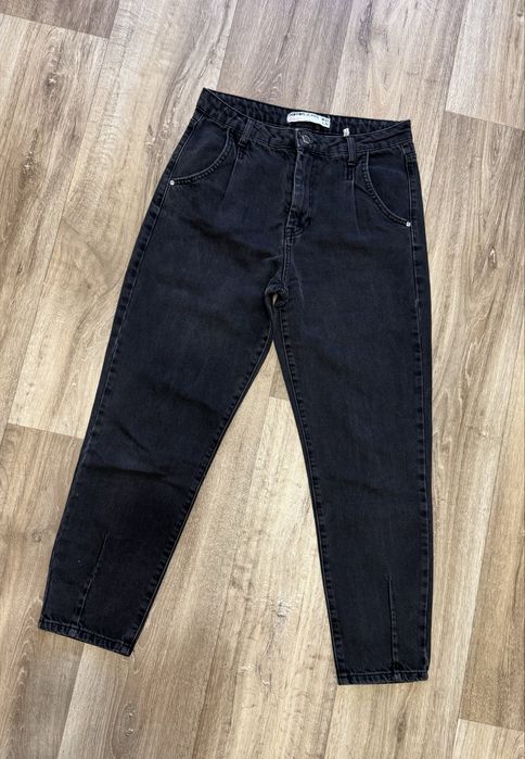 Джинсы МОМ  в идеальном состоянии