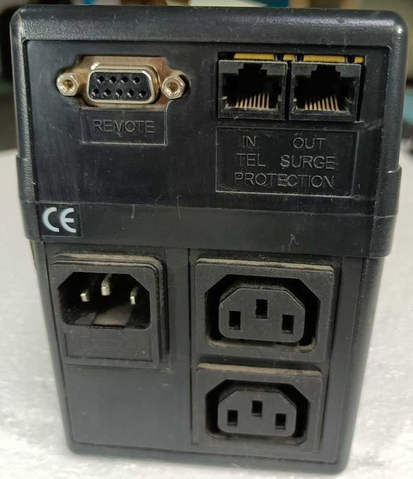 UPS PowerCom używany 650VA