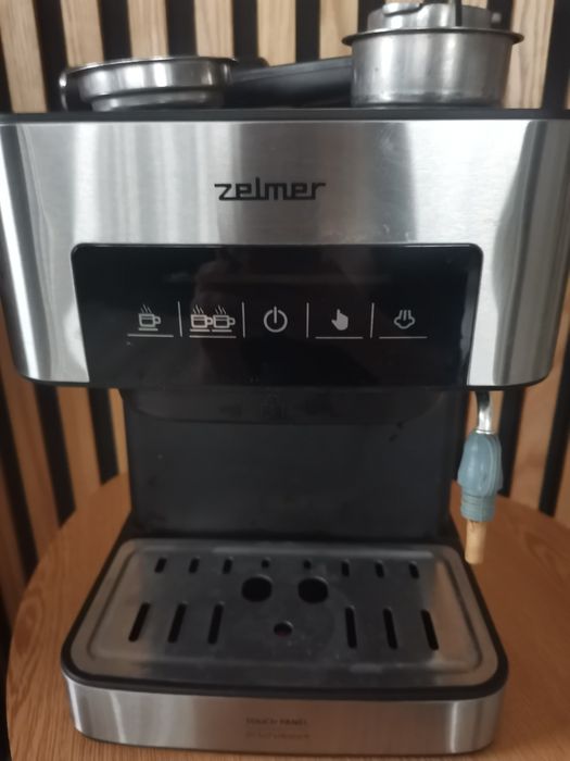 Ekspres ciśnieniowy-kolbowy zelmer ZCM7255  20bar