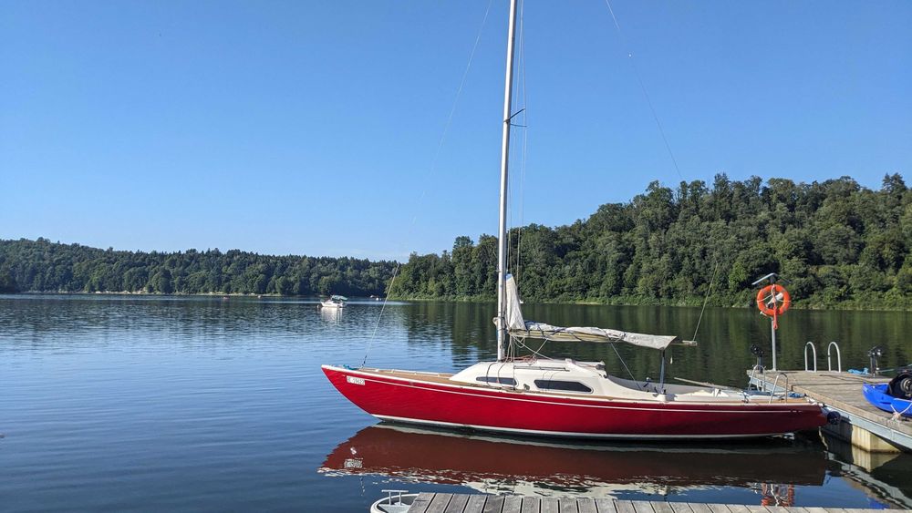 Jacht zaglowy H Boot z wozkiem podlodziowym