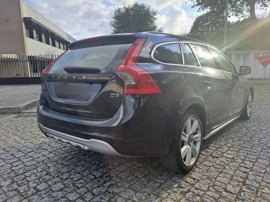 Volvo V60 2.0 D3 Summum