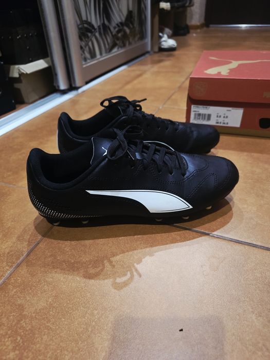 Бутси футбольні Puma 38.5 розмір,24.5см,чудовий стан