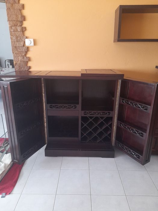 Bar para vinhos. Origem de Macau