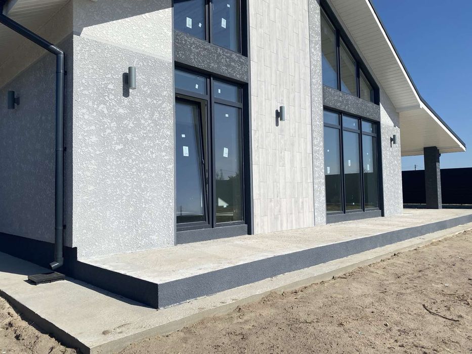 Васильків продаж будинка з газовим опаленням неподалік хвойного лісу.Власник