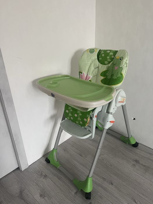 Стільчик для годування