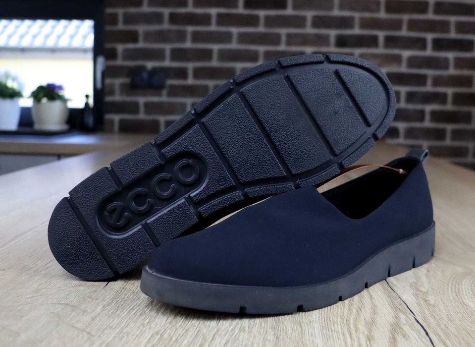 Ecco Bella wsuwane lekkie półbuty damskie 42 ( 27 cm)