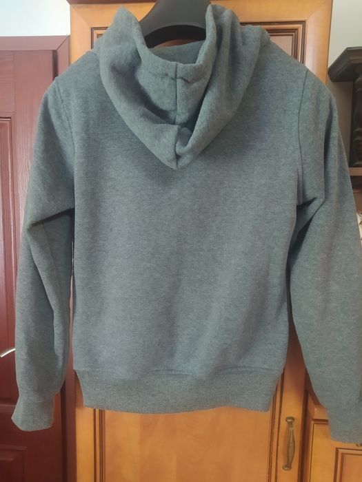 Bluza Adidas  z kapturem w stanie idealnym Rozm S