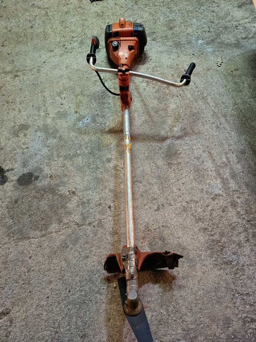 Roçadora Husqvarna 555