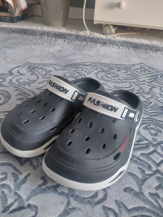 Продам крокси FASHION