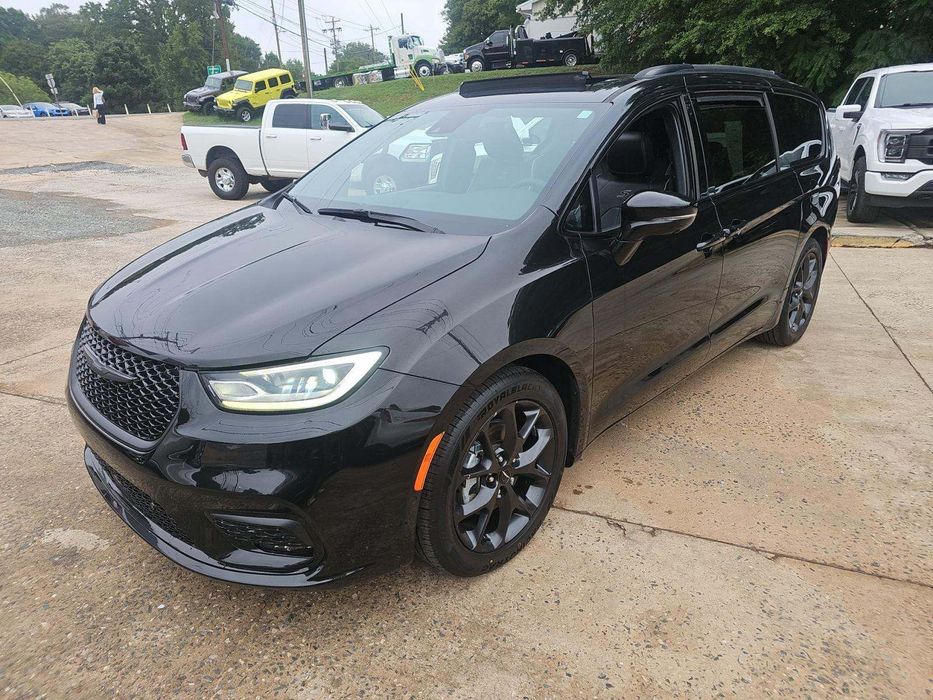 Chrysler Pacifica