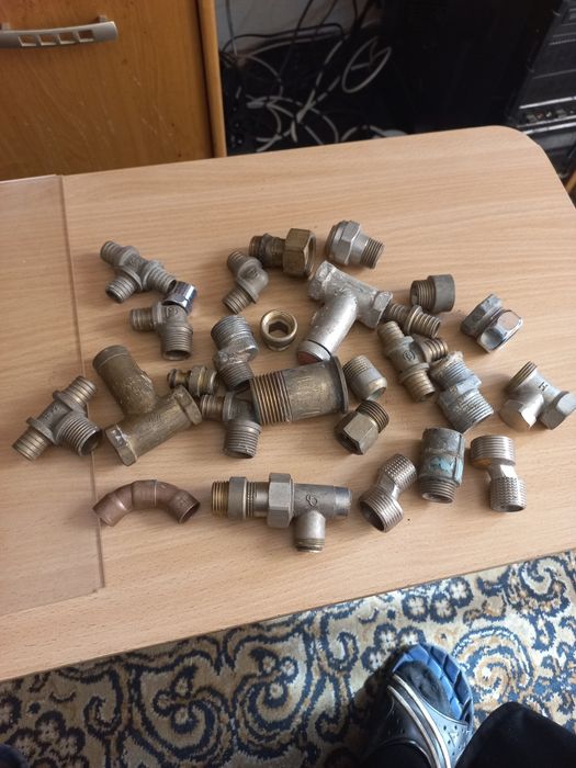 27 elemętów mosiężnych