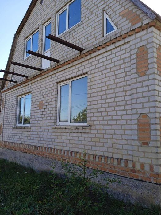 Продам добротний недобудований  будинок в с.Іванівка