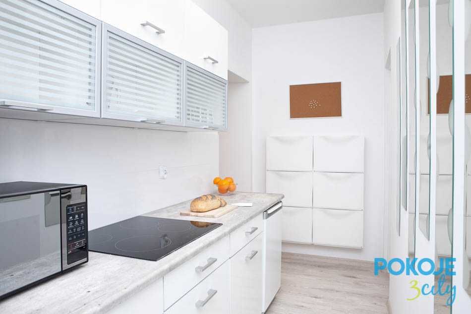 GRABÓWEK świeżo odmalowany pokój blisko UM Morska 99