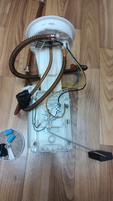 Модуль паливного  насосу Ауді  А4Б7