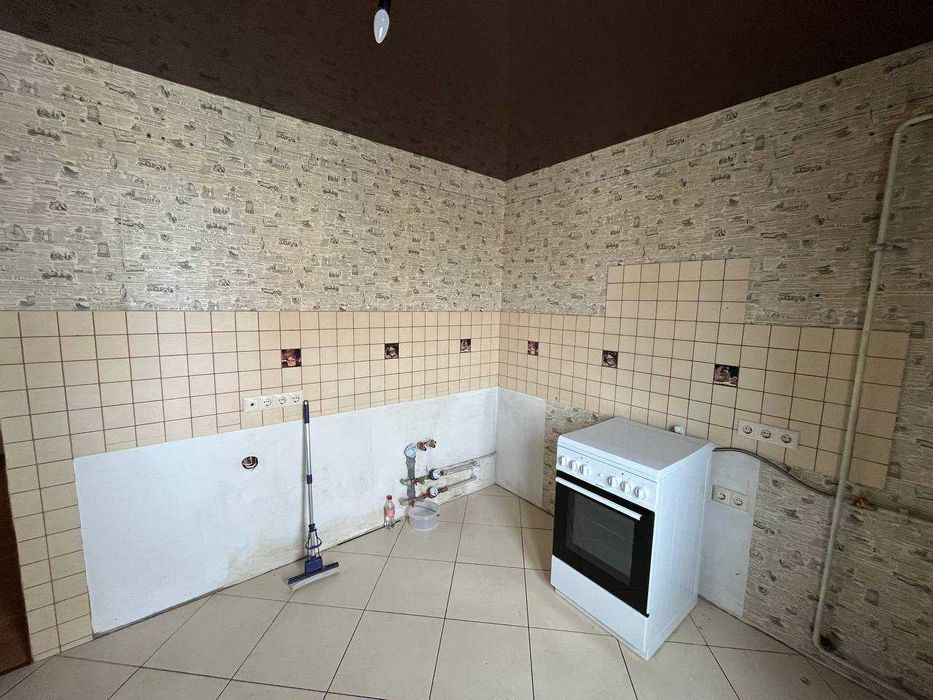 Продаж 3-кімнатної квартири в Луцьку, 33 мікрорайон, вул. Кравчука