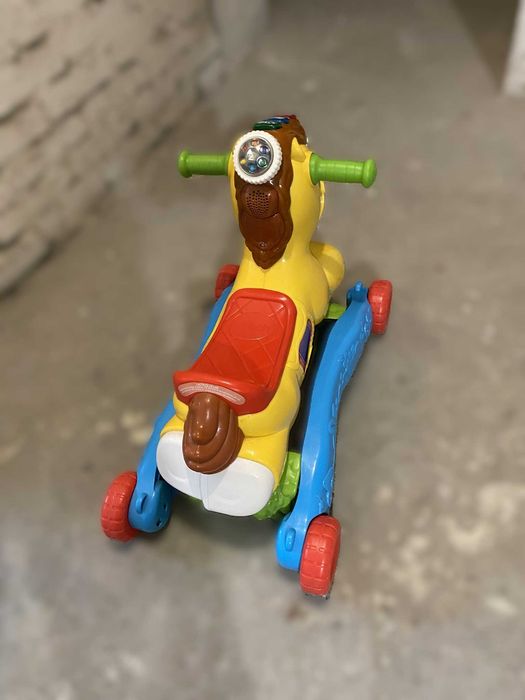 Vtech Interaktywny koń na biegunach zabawka