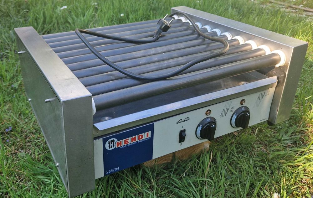 Opiekacz rolkowy do parówek na 11 rolek markowej HENDI 268704