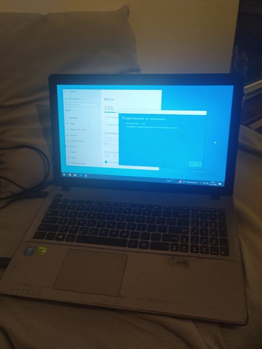 Asus   R510L  opis