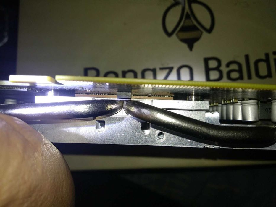 Продам видеокарту r7 370 gammingg 2gb