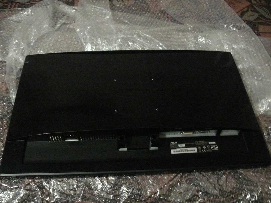 Монитор ASUS 27 дюймов-экран 16*9 (НОВЫЙ)