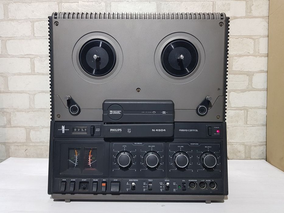 3 головий! Бобінний магнітофон/Бабиник Philips N 4504/4506 б/у з Німеч