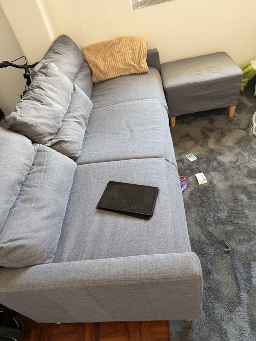 Sofa com apoio para os pés