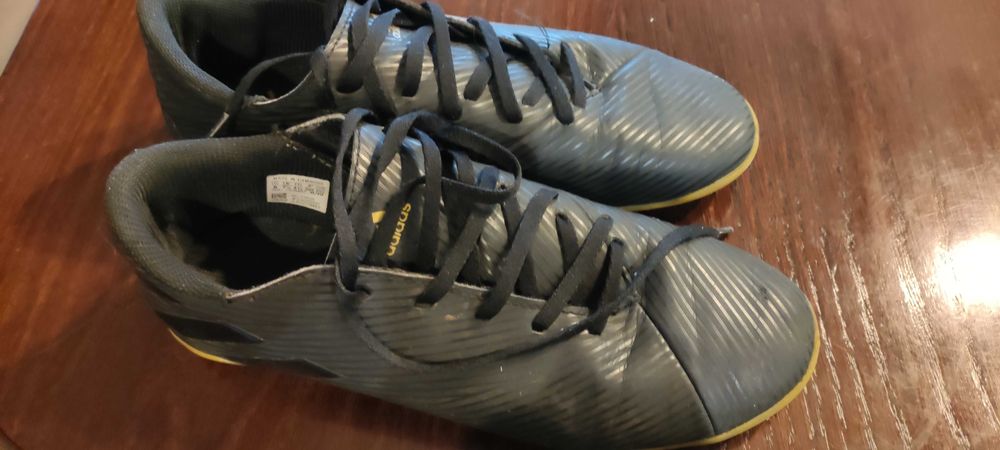 Adidas nemeziz 41.5